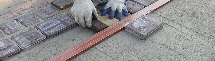 Принципы и технология укладки брусчатки на бетонное основание